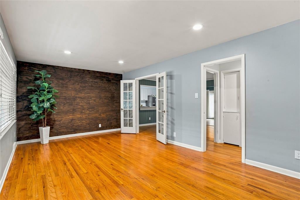 1500 W Lavender Lane