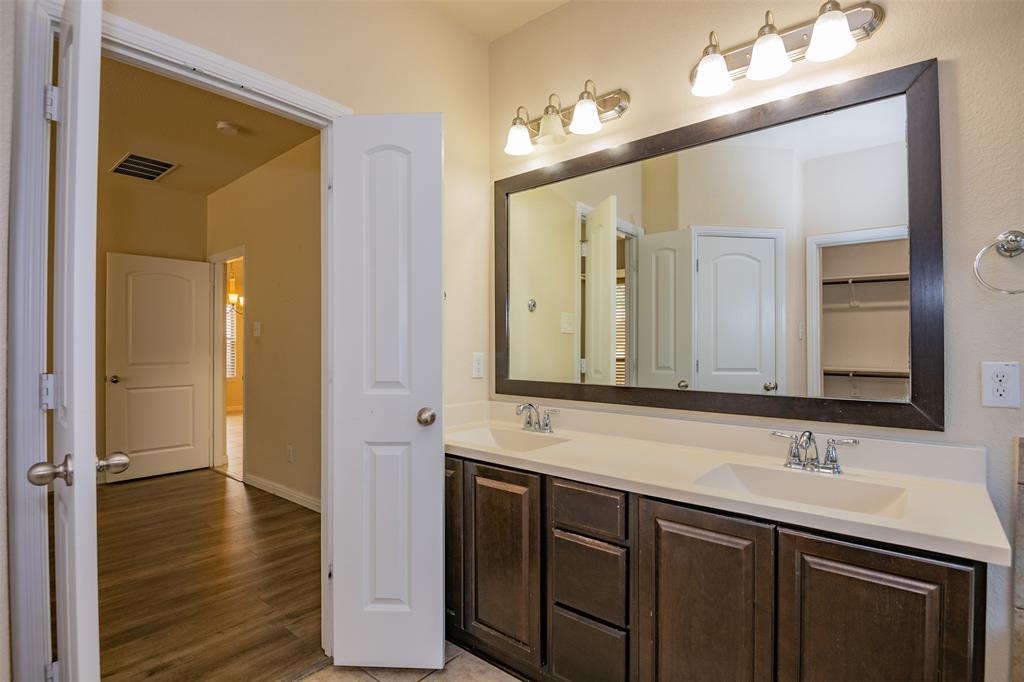 Fossil Hill Estates - Residential Lease