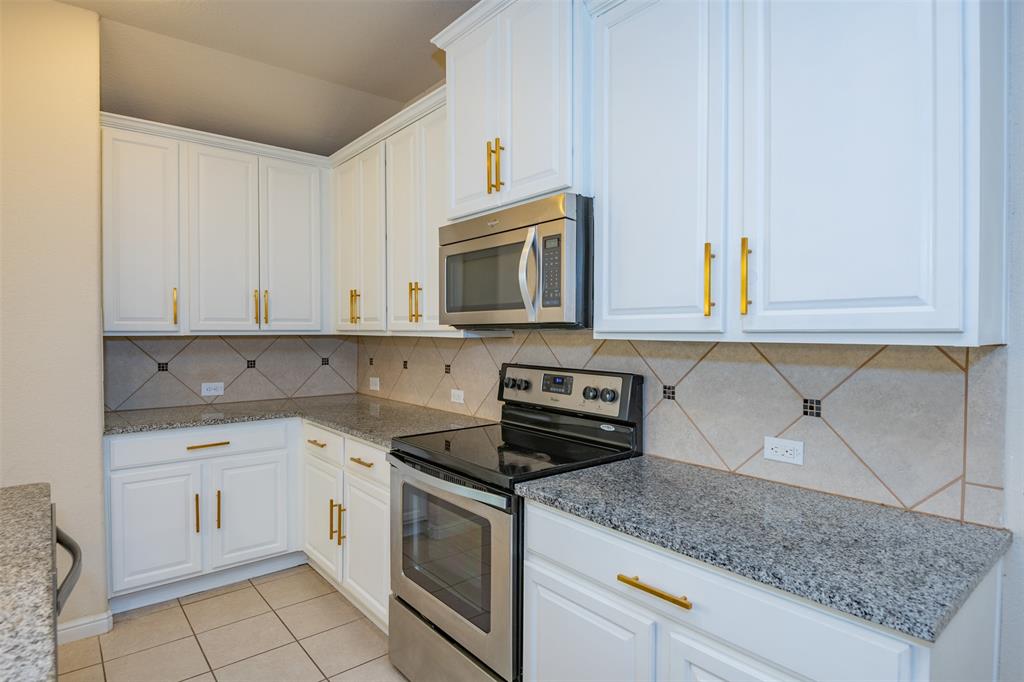 Fossil Hill Estates - Residential Lease