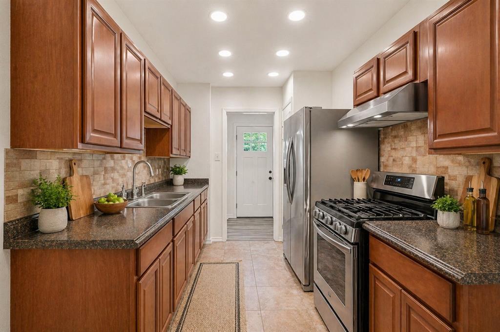 609 Crane Drive