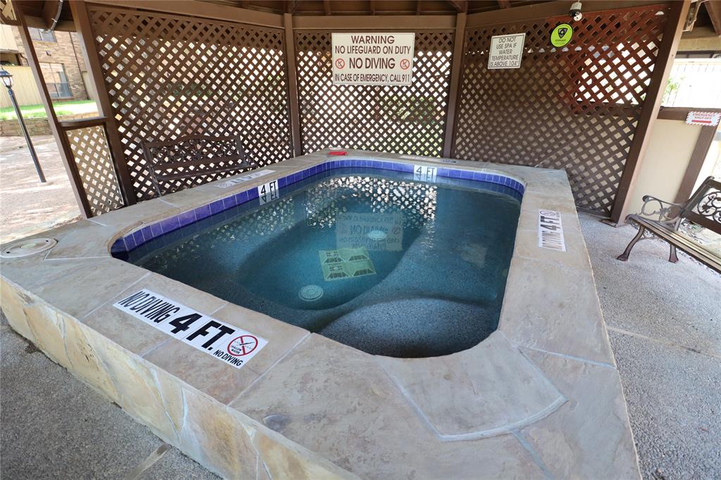 Cloisters Condo The - Residential