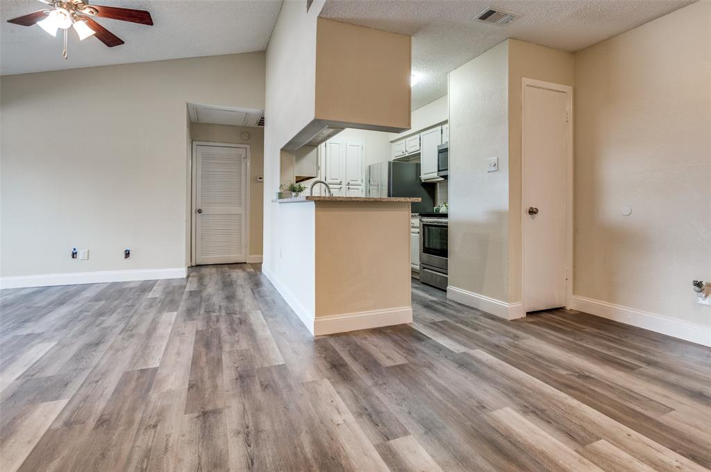 Cloisters Condo The - Residential