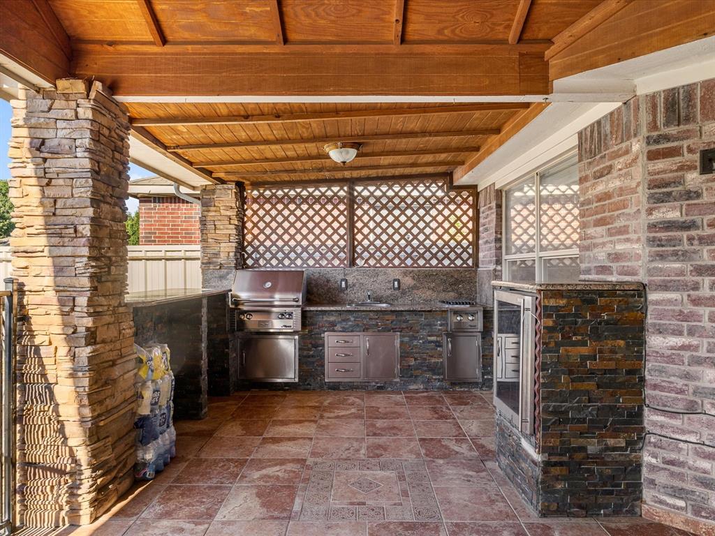 741 FOX RUN Trail