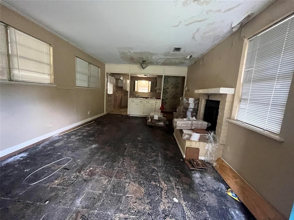 Shreveport, Louisiana 71106, United States, 3 Bedrooms Bedrooms, ,1 BathroomBathrooms,Residential,Active,17187