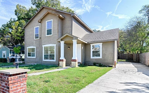 Photo of 4245 Wilson Lane, Fort Worth, TX 76133 (MLS # 21404403)