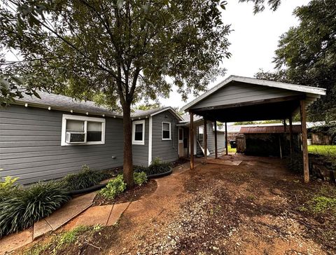 Tiny photo for 2931 S Barrett Avenue, Denison, TX 75020 (MLS # 21197718)