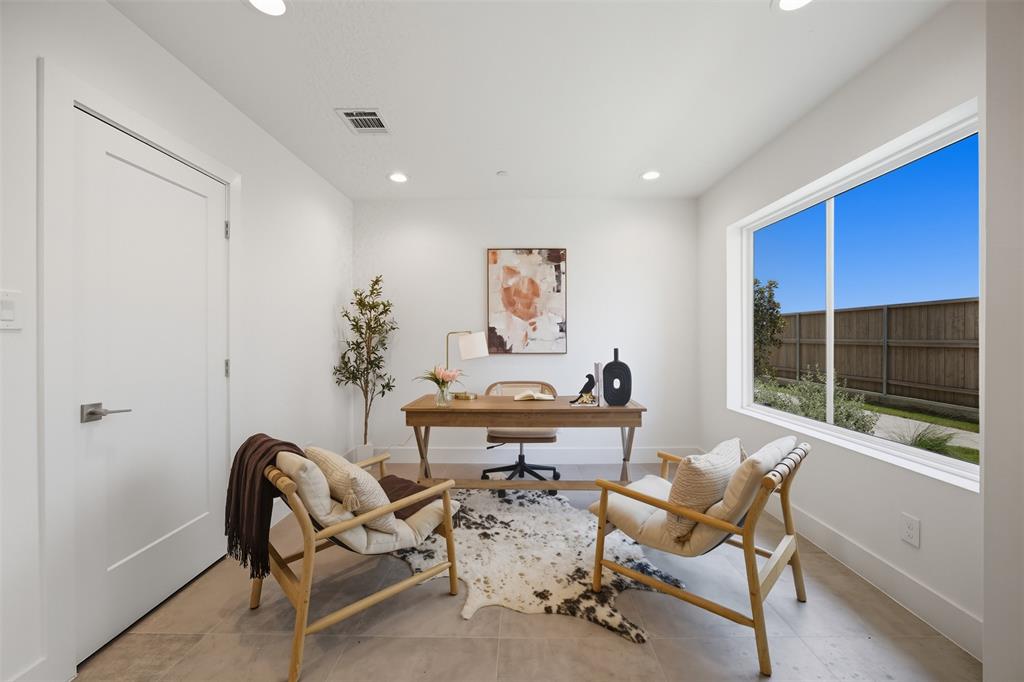 MIDTOWN HEIGHTS CONDOMINIUM - Residential Lease