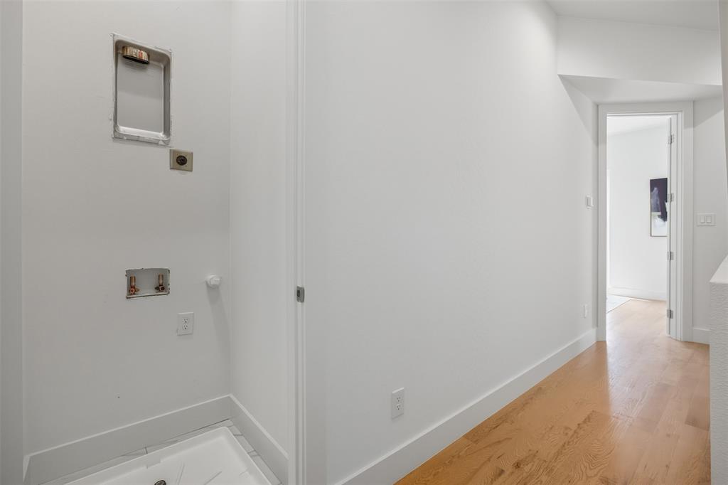 MIDTOWN HEIGHTS CONDOMINIUM - Residential Lease