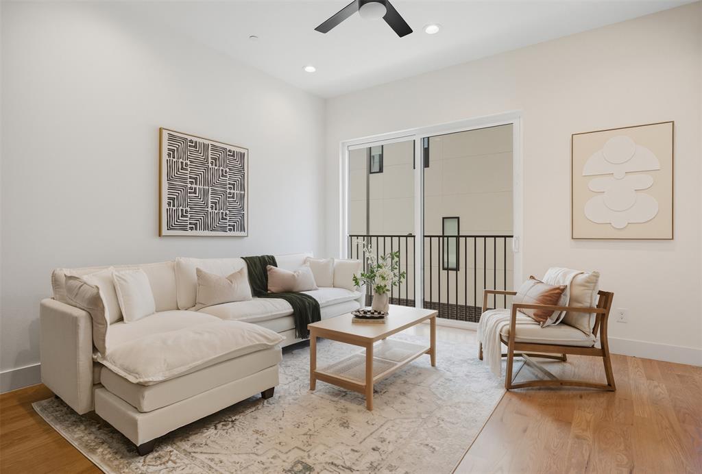 MIDTOWN HEIGHTS CONDOMINIUM - Residential Lease