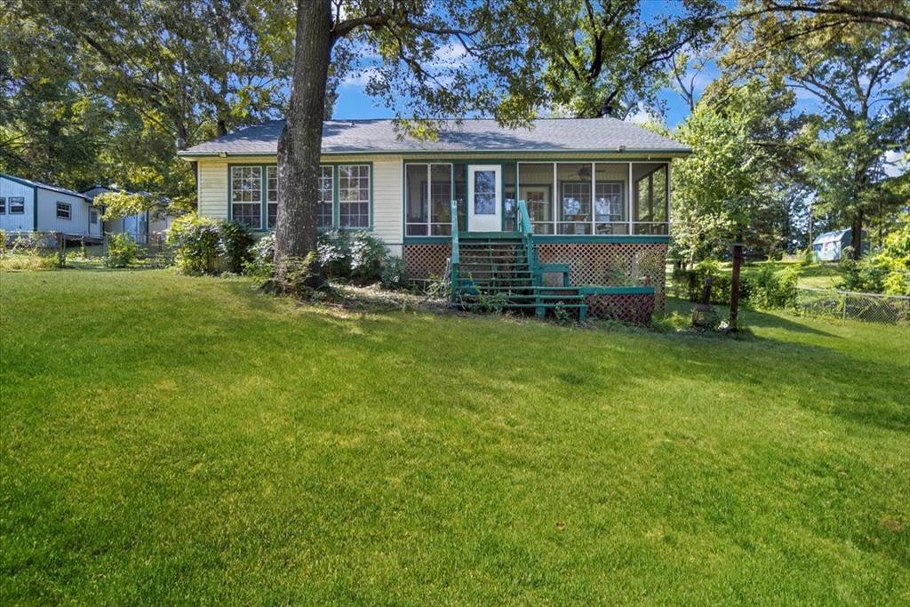 Howell Lake - Residential