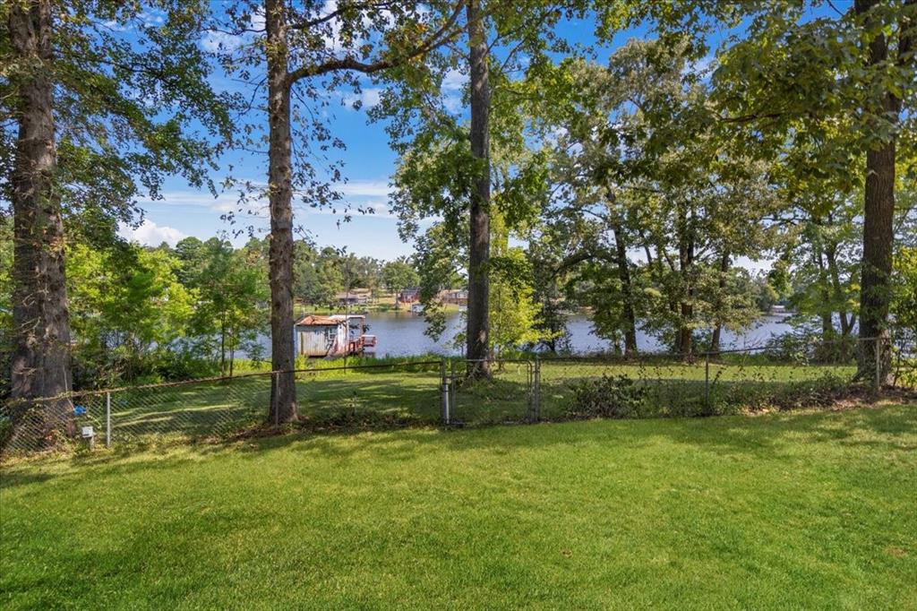 Howell Lake - Residential