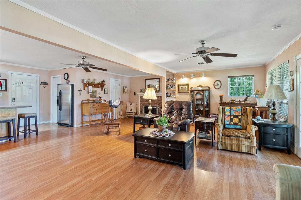 Howell Lake - Residential