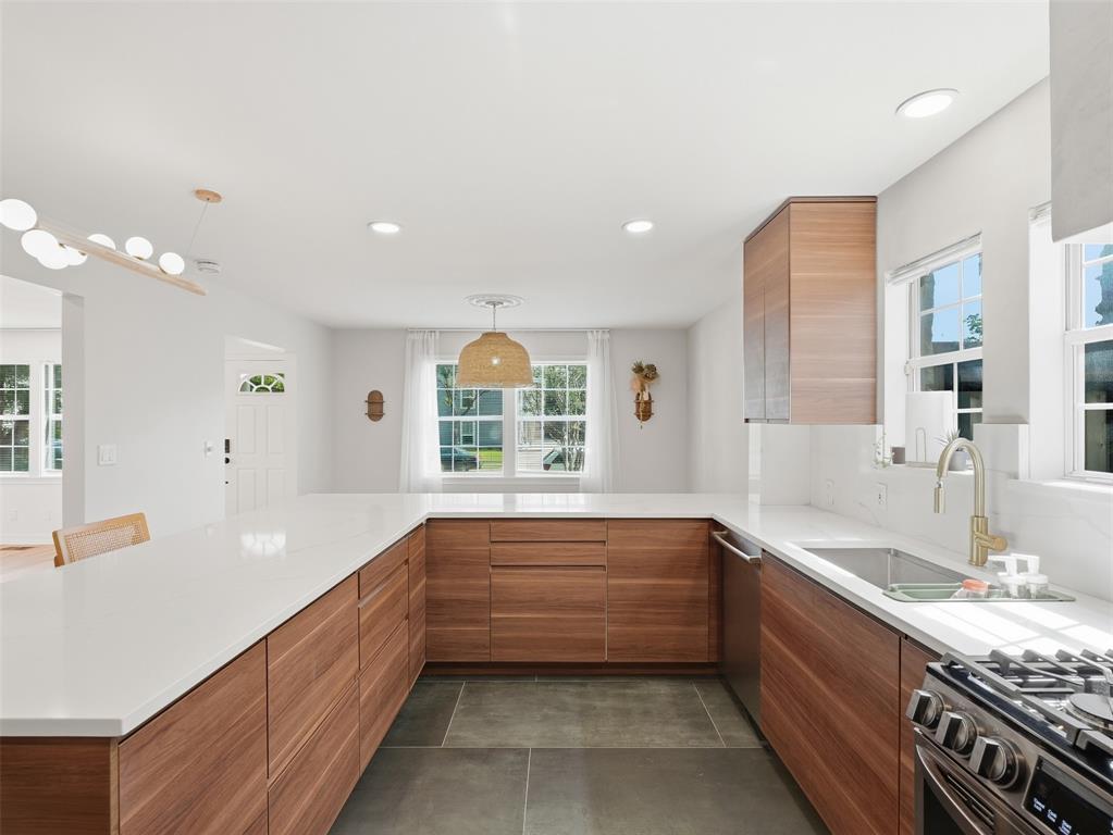 Oak Cliff Annex - Residential