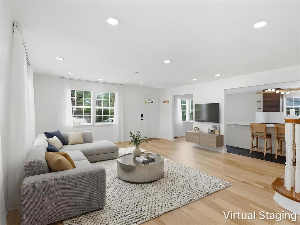 1112 Kings Highway
