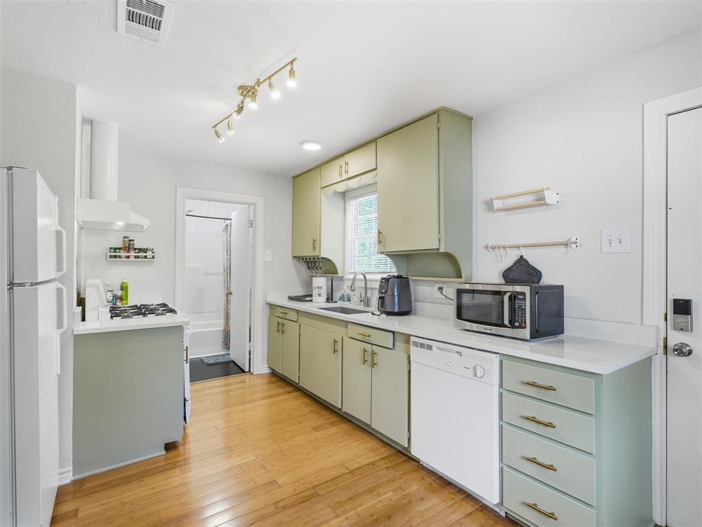 Oak Cliff Annex - Residential