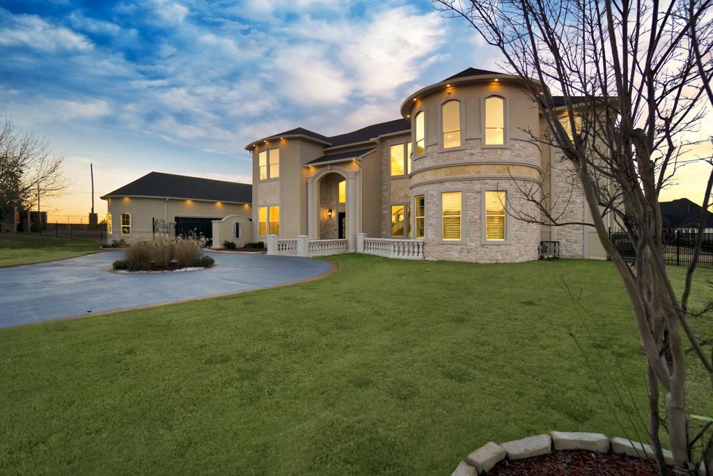 1021 Kingsbridge Lane