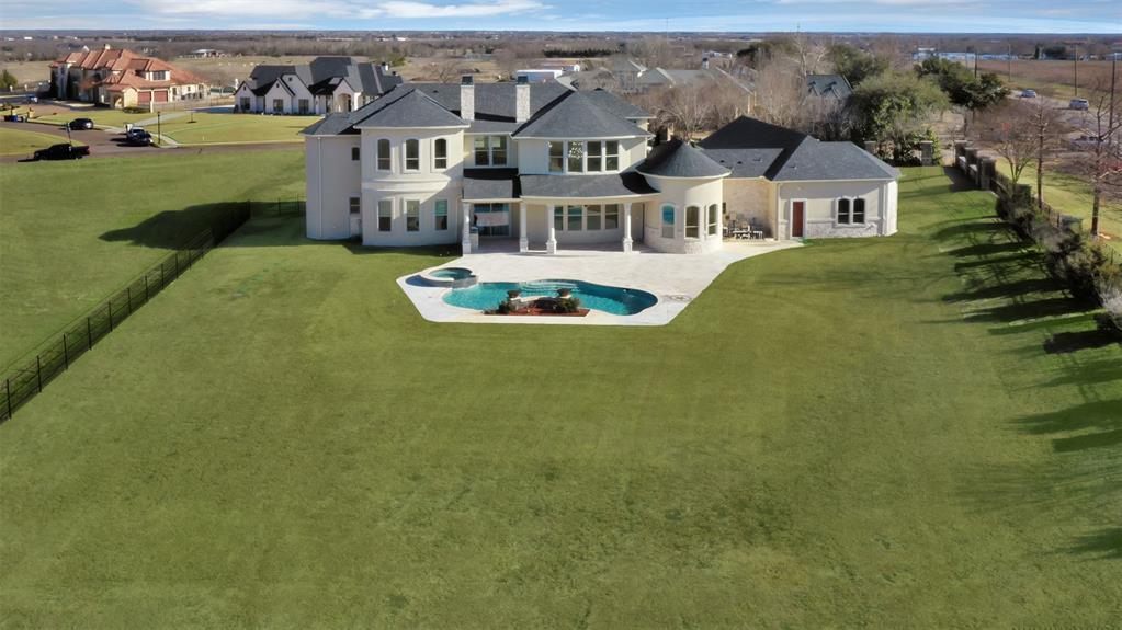 1021 Kingsbridge Lane
