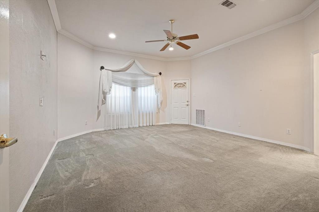 10545 W Cleburne Road