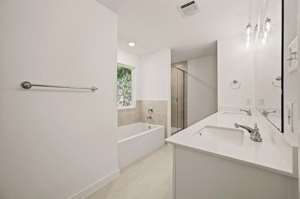 Runaway Bay Unit 6 - Residential