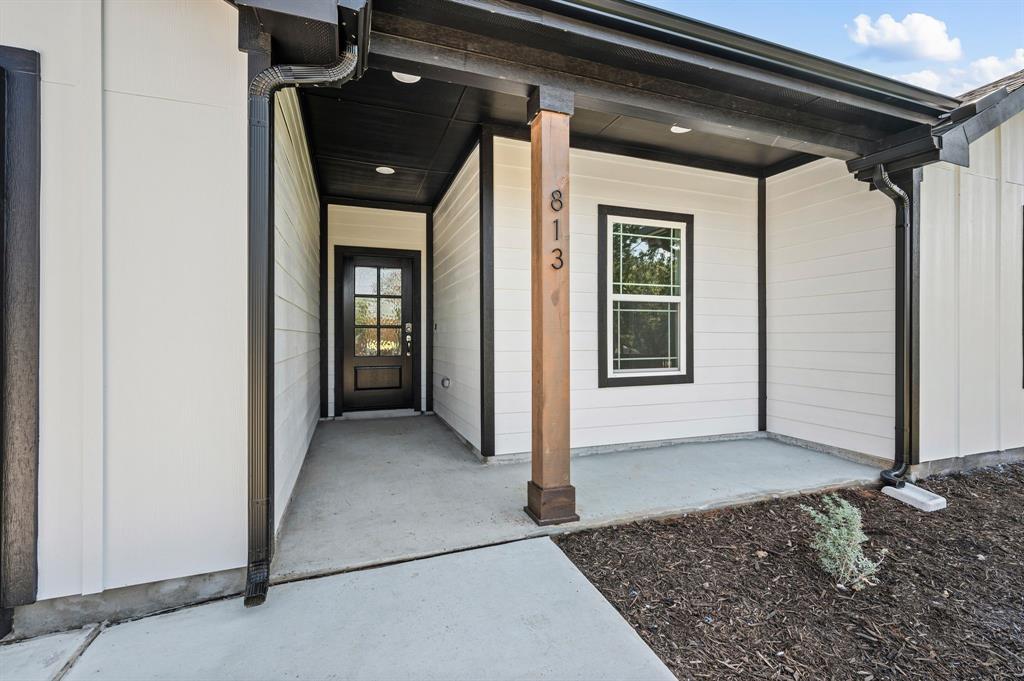 Runaway Bay Unit 6 - Residential