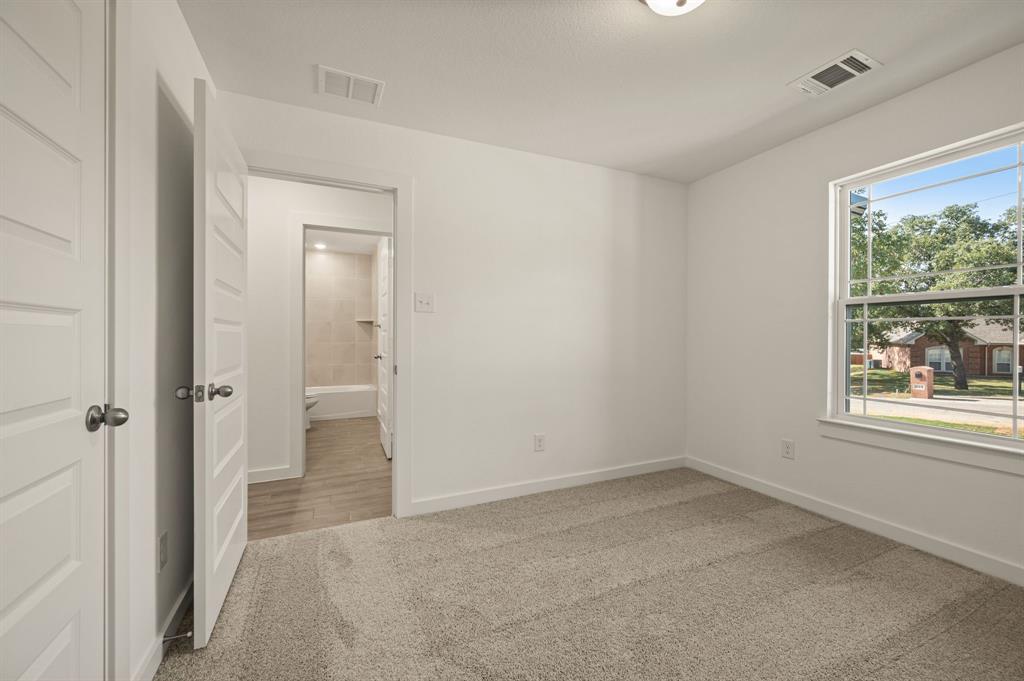 Runaway Bay Unit 6 - Residential