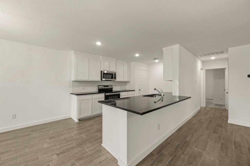 Runaway Bay Unit 6 - Residential