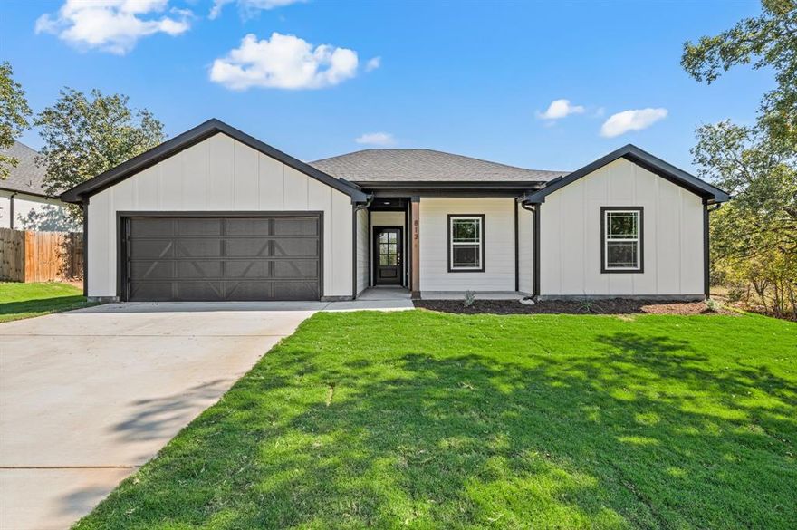 Beautiful Rayburn floor plan - complete and ready for quick move-in! Stop by and see this quaint family home. Enjoy the peace and tranquility of lakeside living.