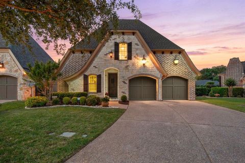 Photo of 825 Creekview Lane, Colleyville, TX 76034 (MLS # 21240275)