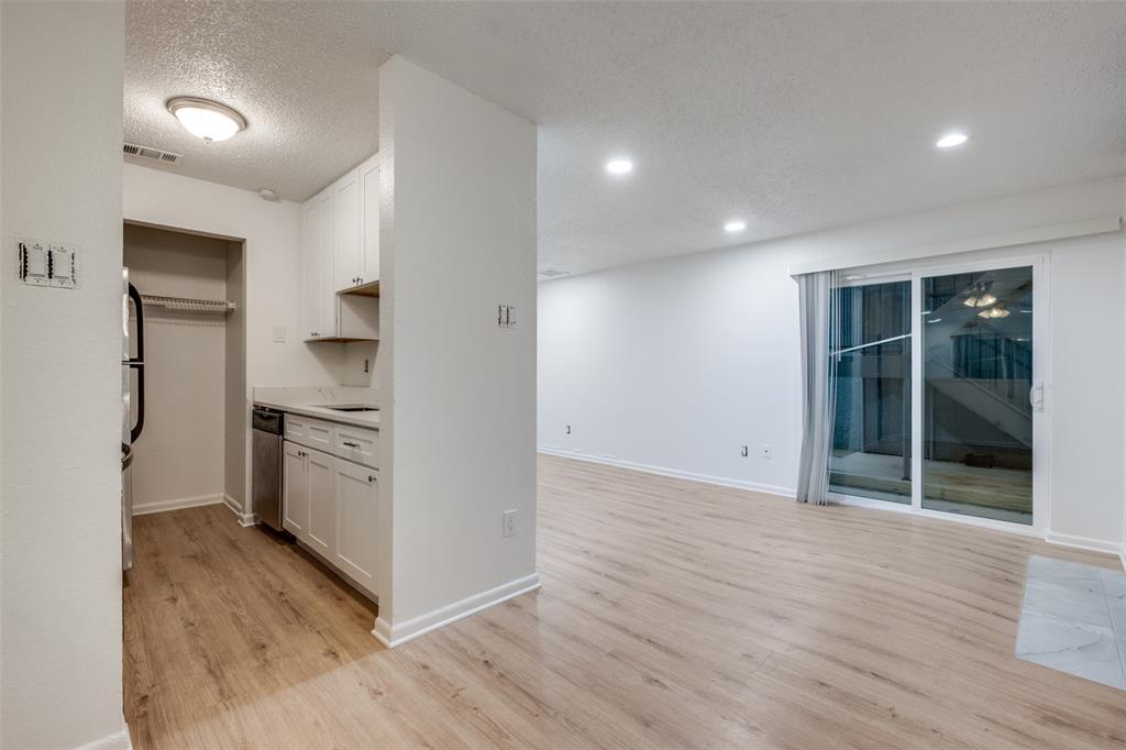 4502 Gaston Avenue 108