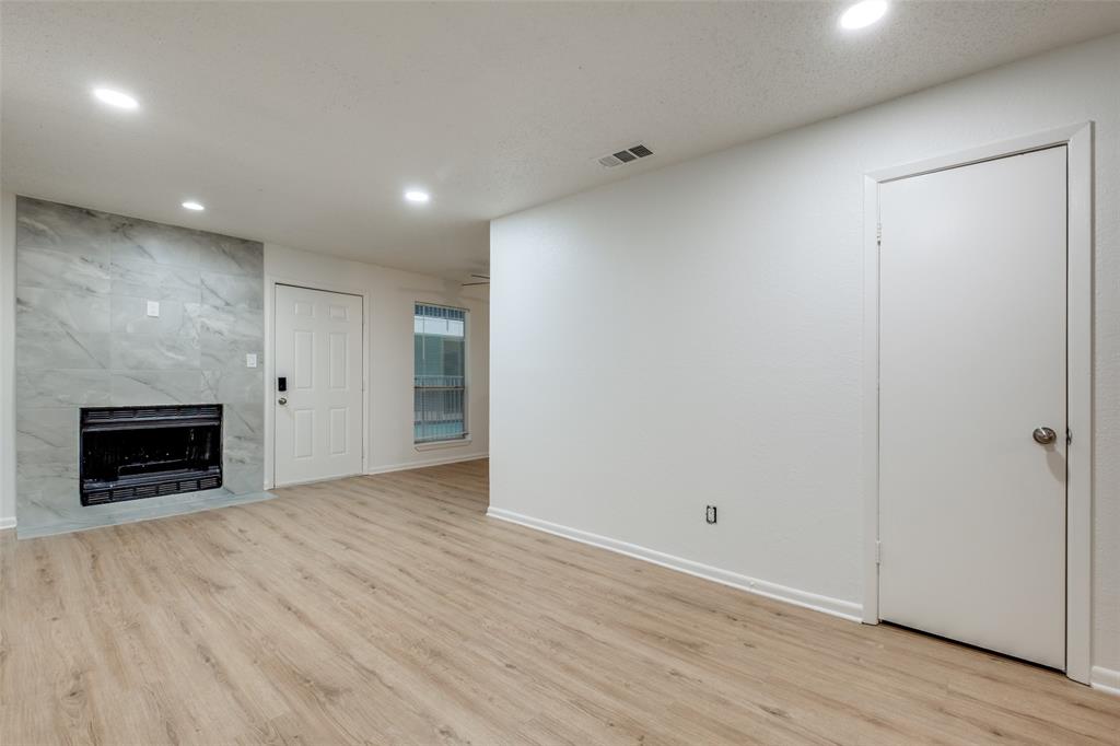 4502 Gaston Avenue 108