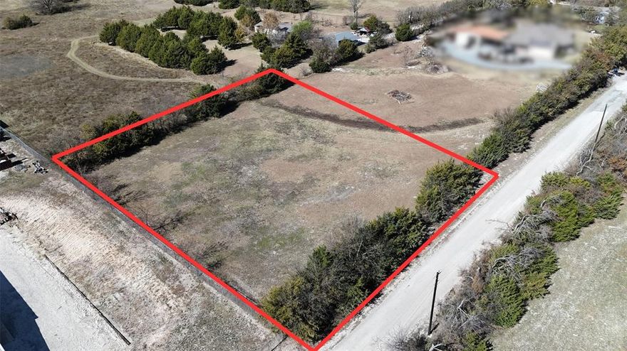 Escape the city and embrace the best of country living with this prime tract in Grayson County! Offering a peaceful setting just minutes from Highway 75, this property combines rural charm with quick access to Bucees, HEB, and the booming North Texas corridor. Whether you’re dreaming of building a custom home, starting a small farm, or investing in land for future growth, this versatile property checks every box. Located in unincorporated Grayson County, the land offers flexible use with no city zoning, giving you freedom to create the lifestyle you want. Open pasture, mature trees outlining the property, and beautiful Texas skies make this a perfect canvas for your next chapter. Don’t miss your chance to own a piece of Grayson County’s rapidly growing countryside—schedule your showing today and see the possibilities!