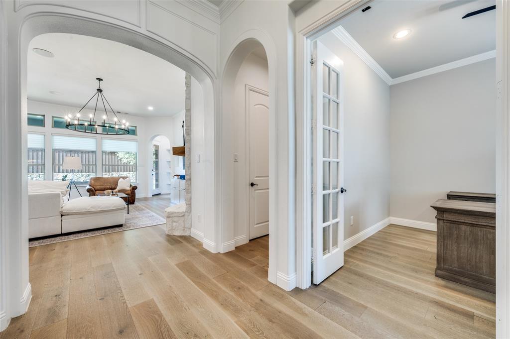 4938 Livingston Drive