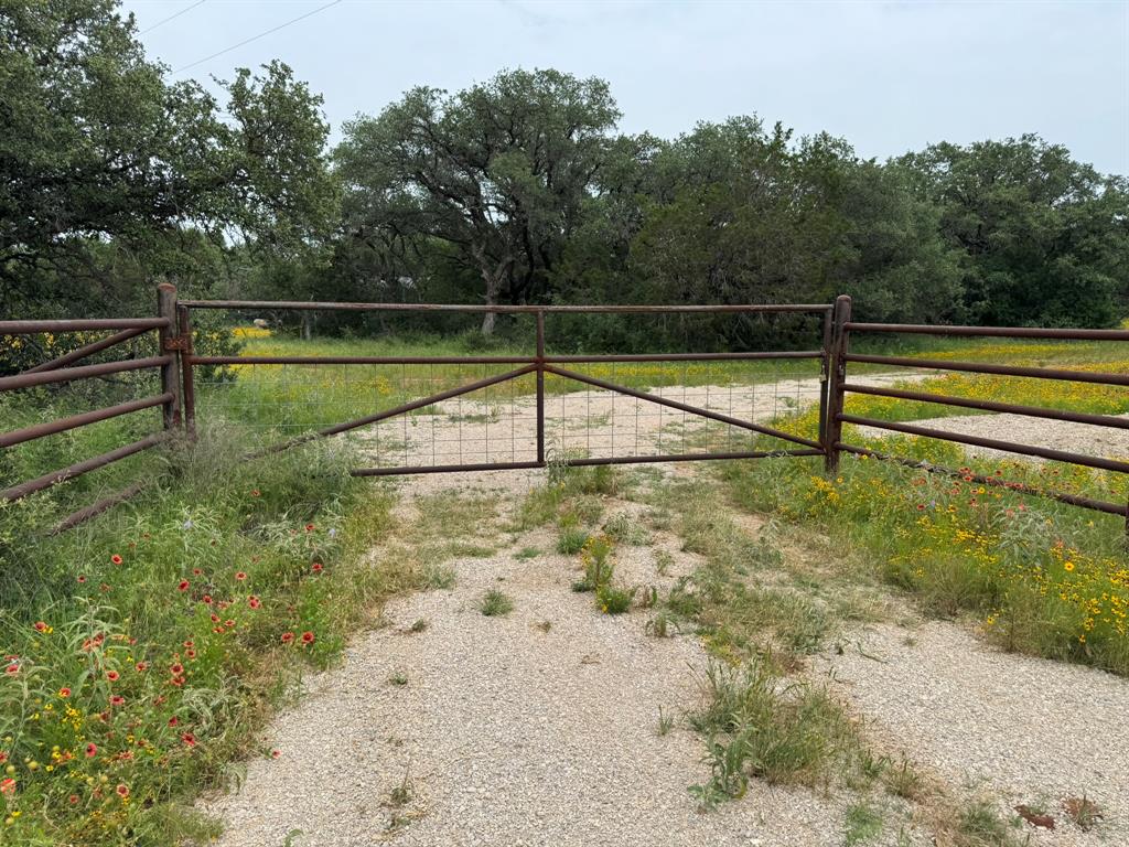 WAYLAND RANCHES - Residential