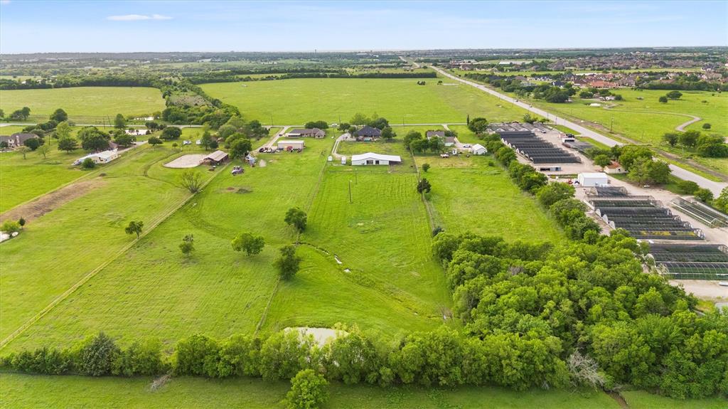 A0080 W W FORD, TRACT 38-02, ACRES 5.4818 - Residential