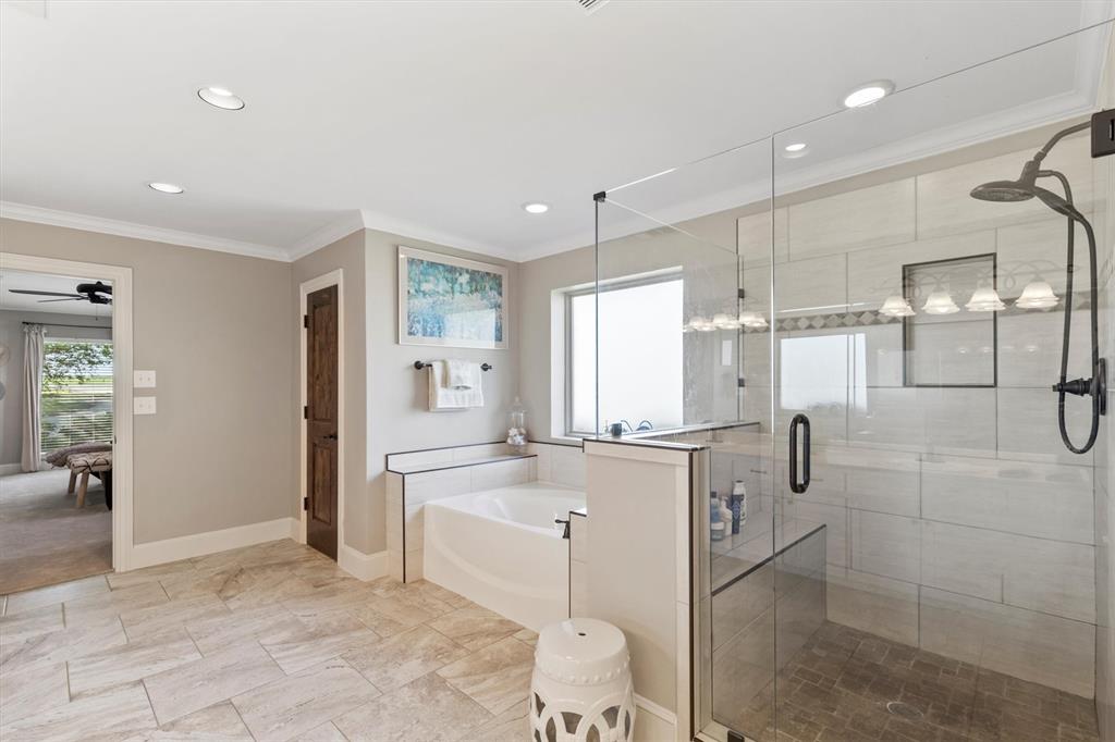 A0080 W W FORD, TRACT 38-02, ACRES 5.4818 - Residential