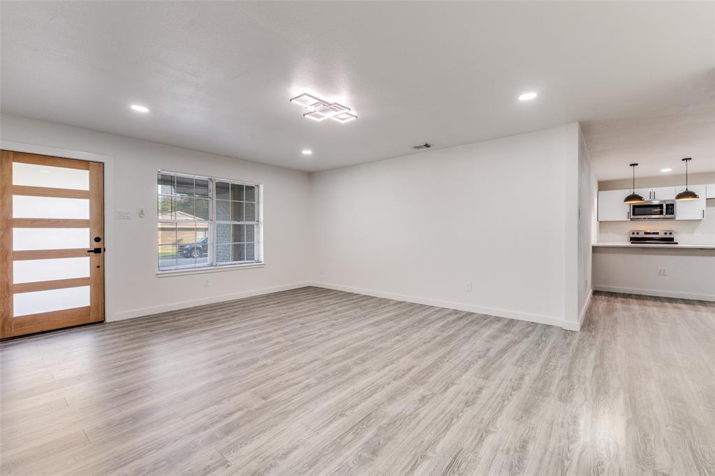 2624 Belhaven Drive