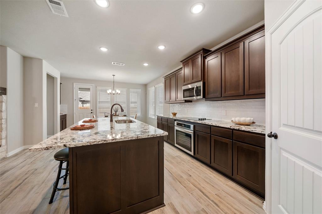 Aero Vista - Residential