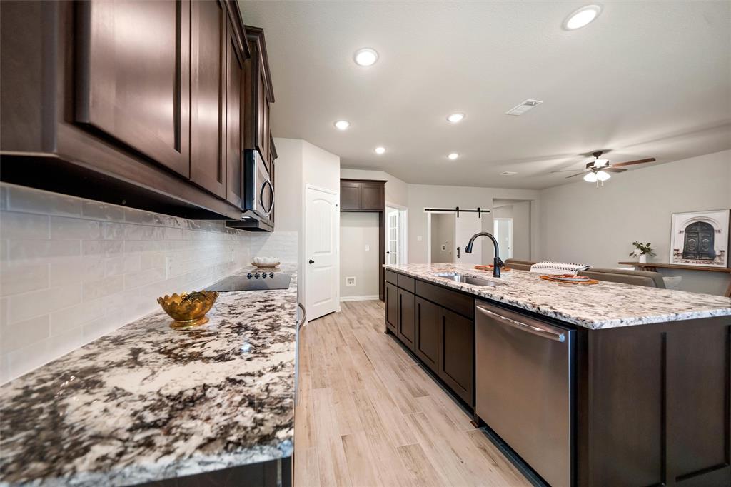 Aero Vista - Residential