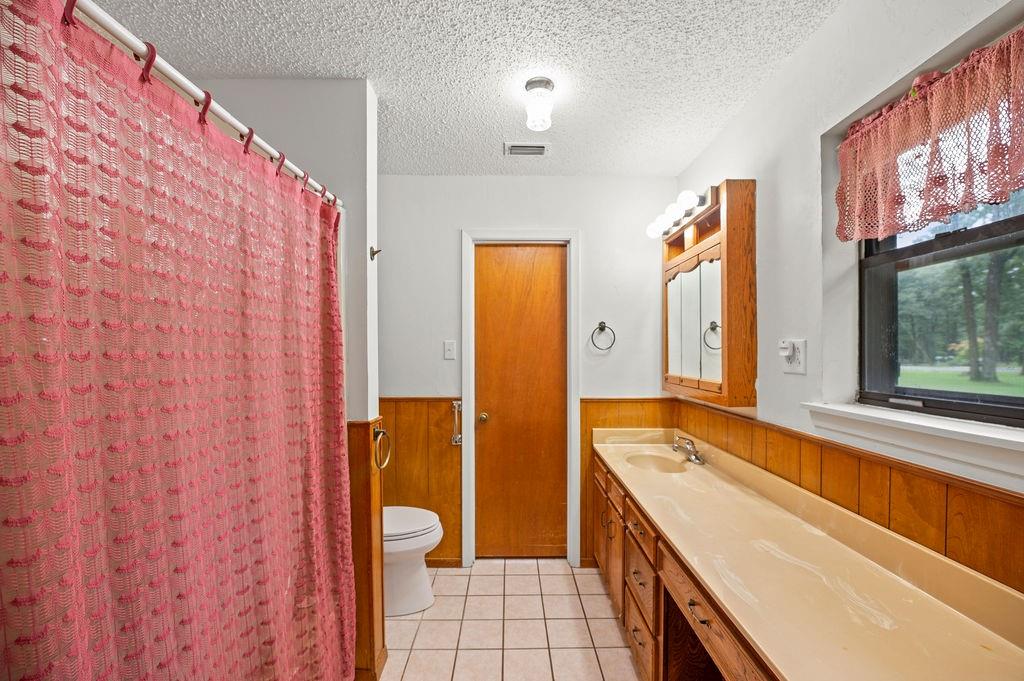 (0060) BARFIELD I.C. - Residential