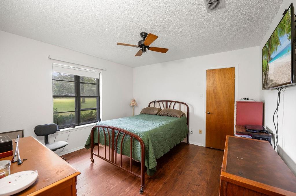 (0060) BARFIELD I.C. - Residential