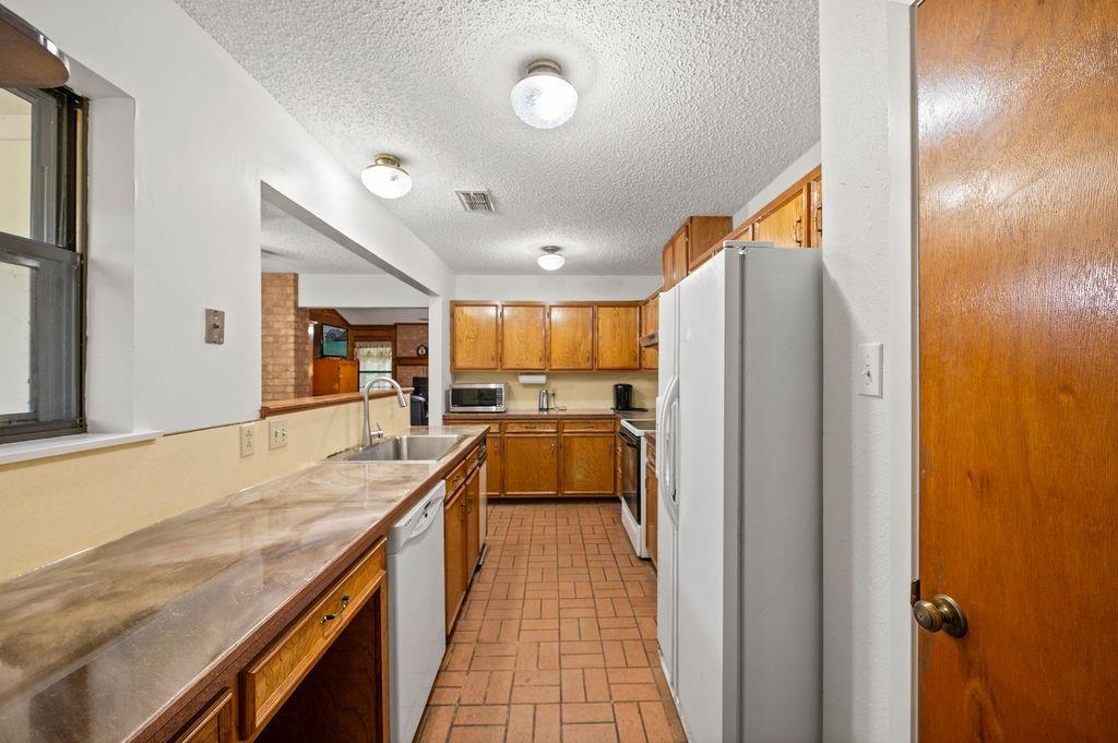 (0060) BARFIELD I.C. - Residential