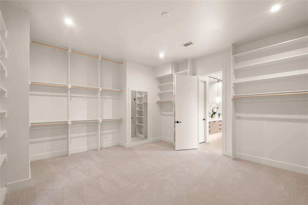 LAKE RIDGE ESTATES NO 3 - Residential