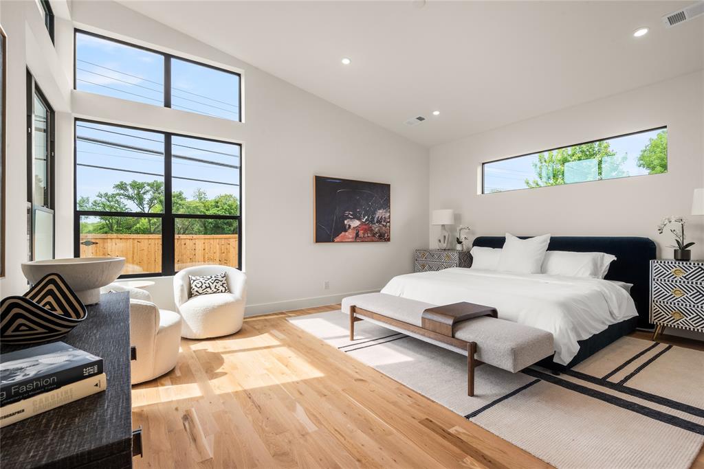 LAKE RIDGE ESTATES NO 3 - Residential