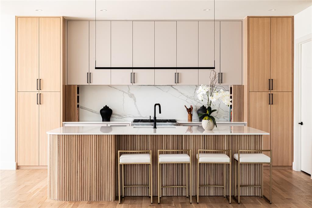 LAKE RIDGE ESTATES NO 3 - Residential