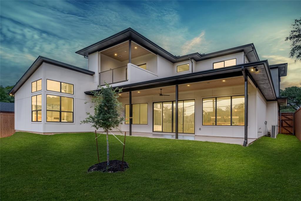 LAKE RIDGE ESTATES NO 3 - Residential