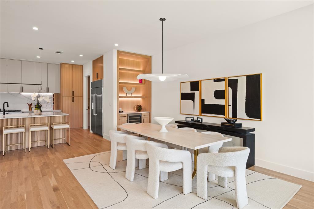 LAKE RIDGE ESTATES NO 3 - Residential