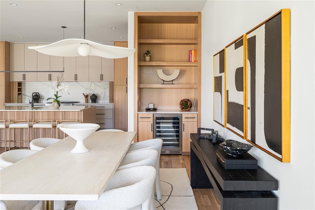 LAKE RIDGE ESTATES NO 3 - Residential