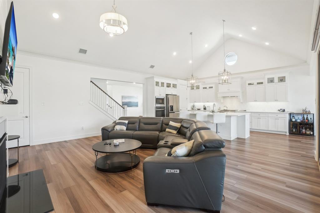 8813 Creekhollow Court