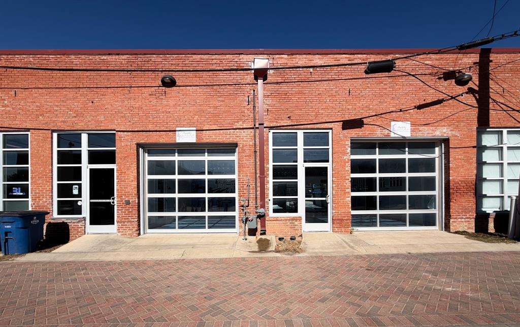 O T Ennis - Commercial Lease