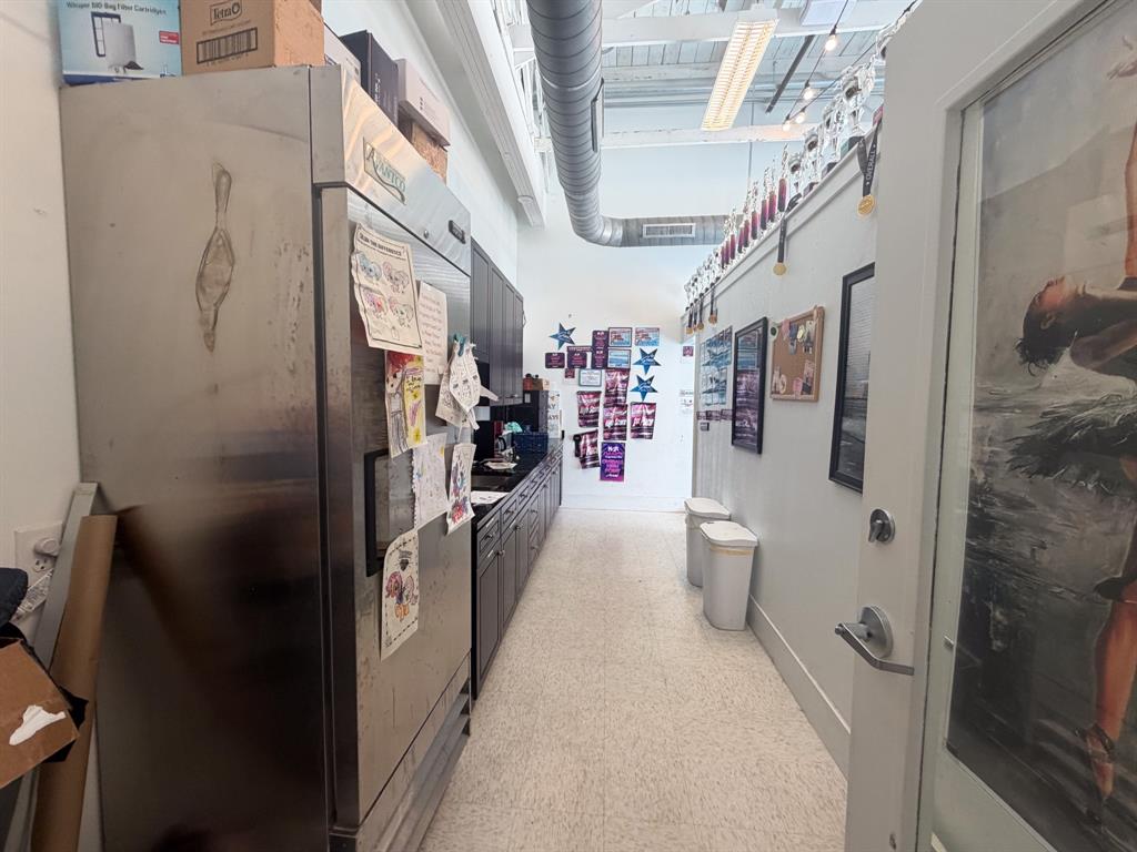 O T Ennis - Commercial Lease